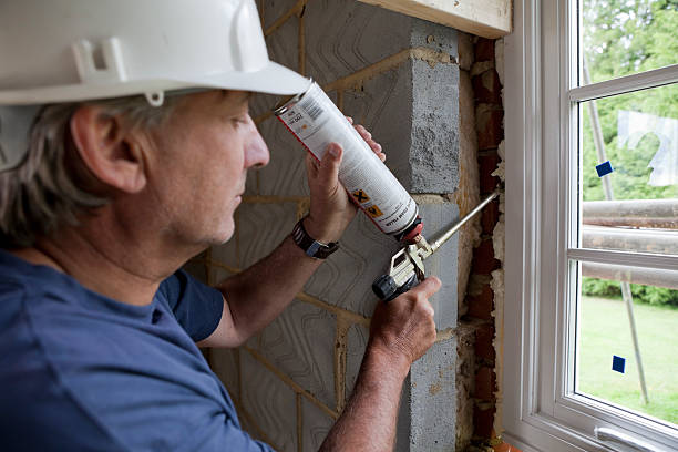 Best Types of Insulation in Collinsville, MS